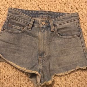 Summer Wardrobe Staple! High wasted shorts